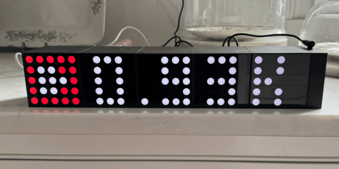 Yeelight Cube Clock Kit Review with Matter and HomeKit Yeelight Cube Clock