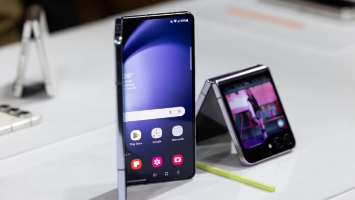 Samsung Galaxy Z Fold 6 to have a cheaper version! Samsung Galaxy Z Fold 6 to have a cheaper version! Here is a big feature it will lose