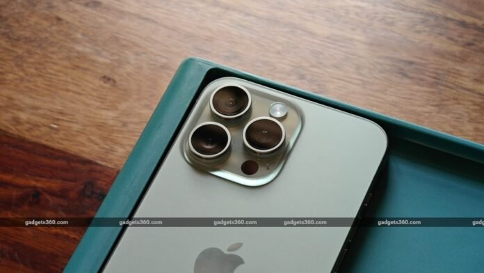 iPhone 16 Series Leaked Images Reveal Display Sizes, Camera Alignment iPhone 16 Series Leaked Images Reveal Display Sizes, Camera Alignment