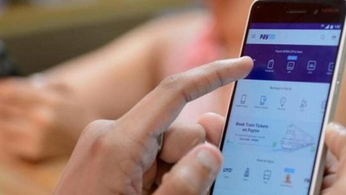 Customers favour long term mobile plans amid tariff hikes by Customers favour long term mobile plans amid tariff hikes by major telecom providers: Report