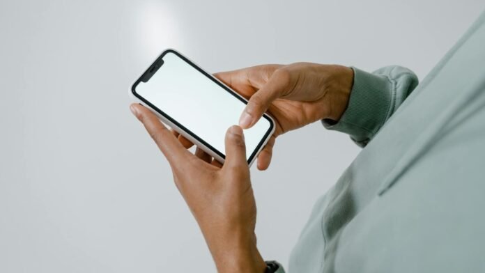 iPhone troubleshooting guide: Step by step guide to fix blank iPhone troubleshooting guide: Step by step guide to fix blank or frozen screens and start up issues for every model