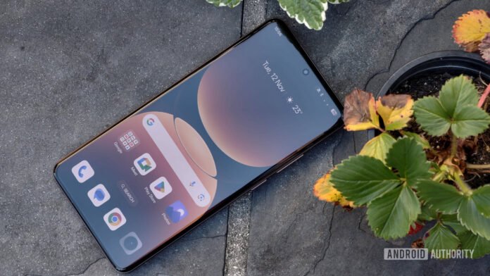 Leak suggests an 8,000mAh Android flagship might be in the Realme GT7 Pro face up next to plant edited