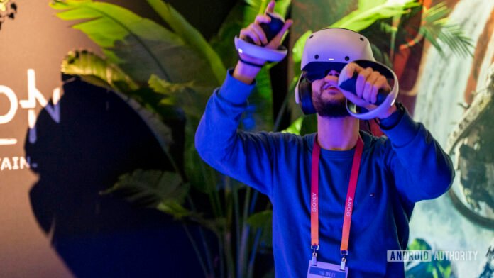 Hot VR sale: Save over $250 on this PlayStation VR2 Sony Playstation VR2 4 People Testing VR