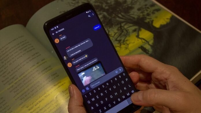 Apple did the bare minimum because it doesn't care about Google Messages RCS chatting on a Pixel 4a.