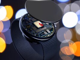 A Qualcomm Snapdragon Wear chip inside of a smartwatch with a bokeh background