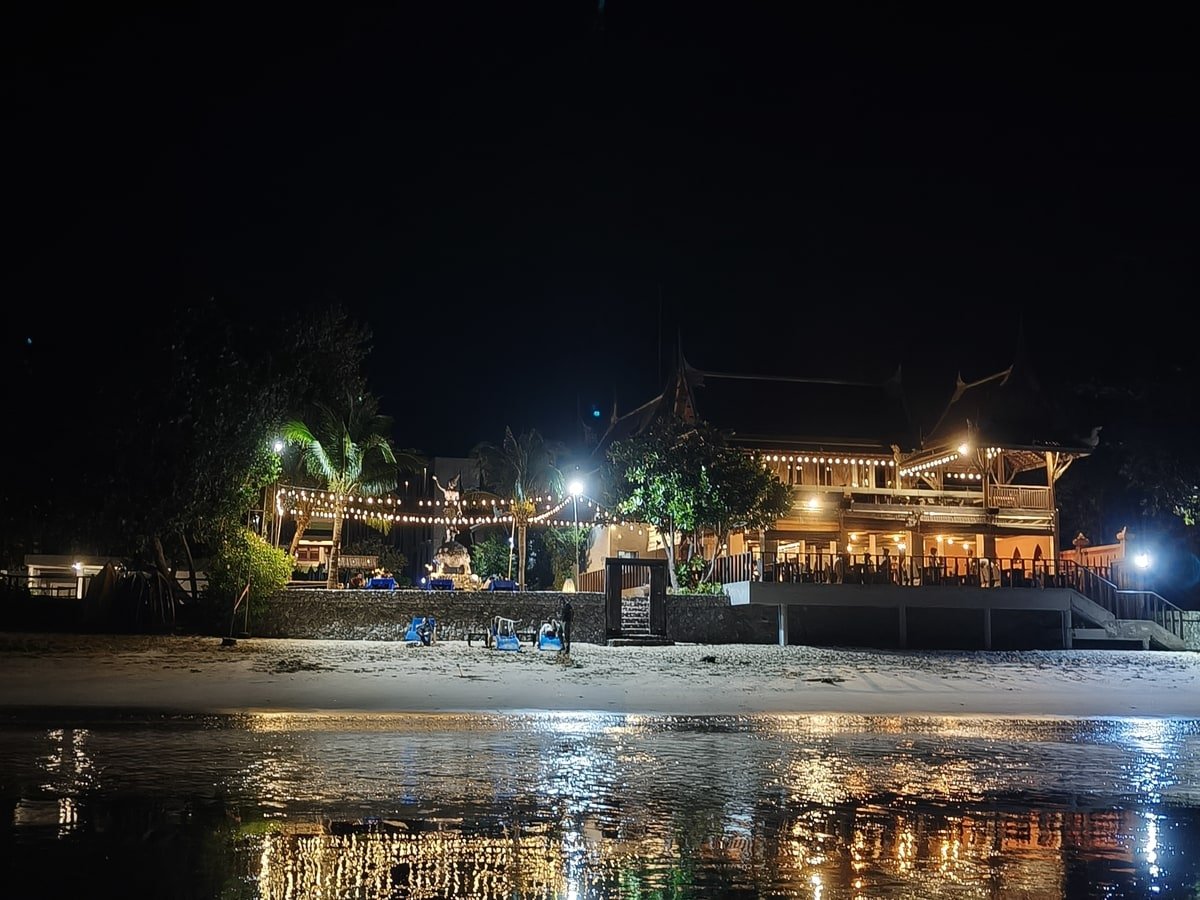 1736486178 945 Oppo Reno 13 Pro 5G Review Style and Substance