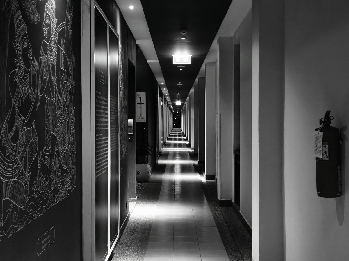 1736486179 994 Oppo Reno 13 Pro 5G Review Style and Substance