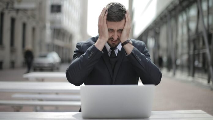 Techie loses ₹13 lakh in cyber scam: Know how fraudsters Techie loses ₹13 lakh in cyber scam: Know how fraudsters exploited remote access to steal money