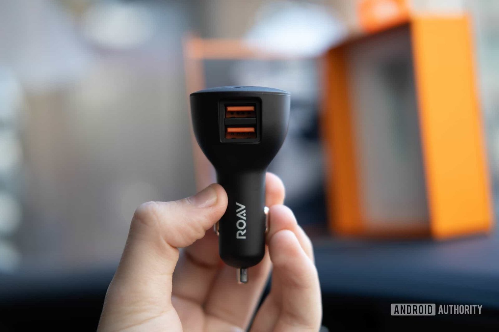 Anker Roav Bolt in hand