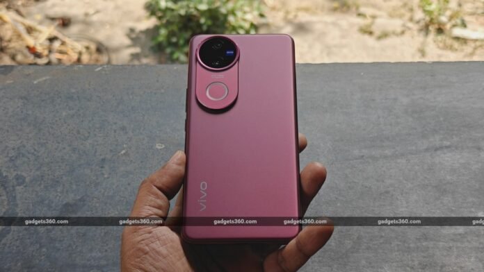 Vivo V50 Review: Fancy Design Backed by Big Battery Life vivo v50 design ip69 gadgets 360 VivoV50 Vivo