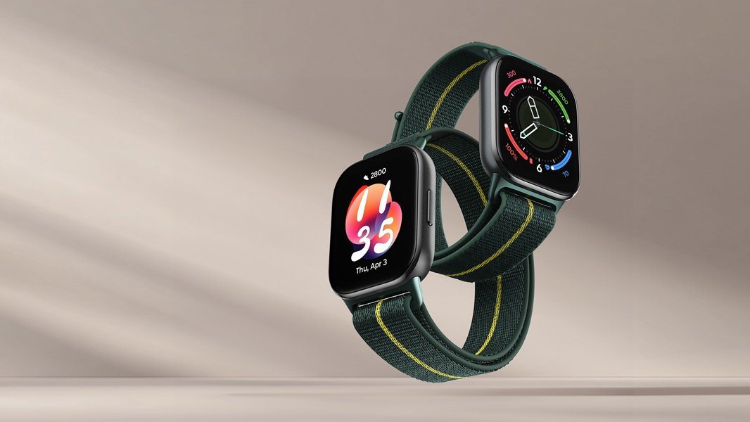The Motorola Watch Fit in its Trekking Green band color.