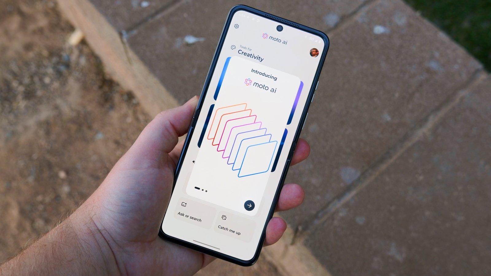 First 10 issues to do with the Motorola Razr 2025 collection 8 Moto AI splash page on the Motorola Razr 2025.