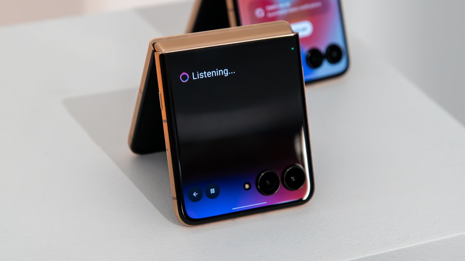 First 10 issues to do with the Motorola Razr 2025 collection 9 The Razr Ultra 2025 cover screen with Moto AI