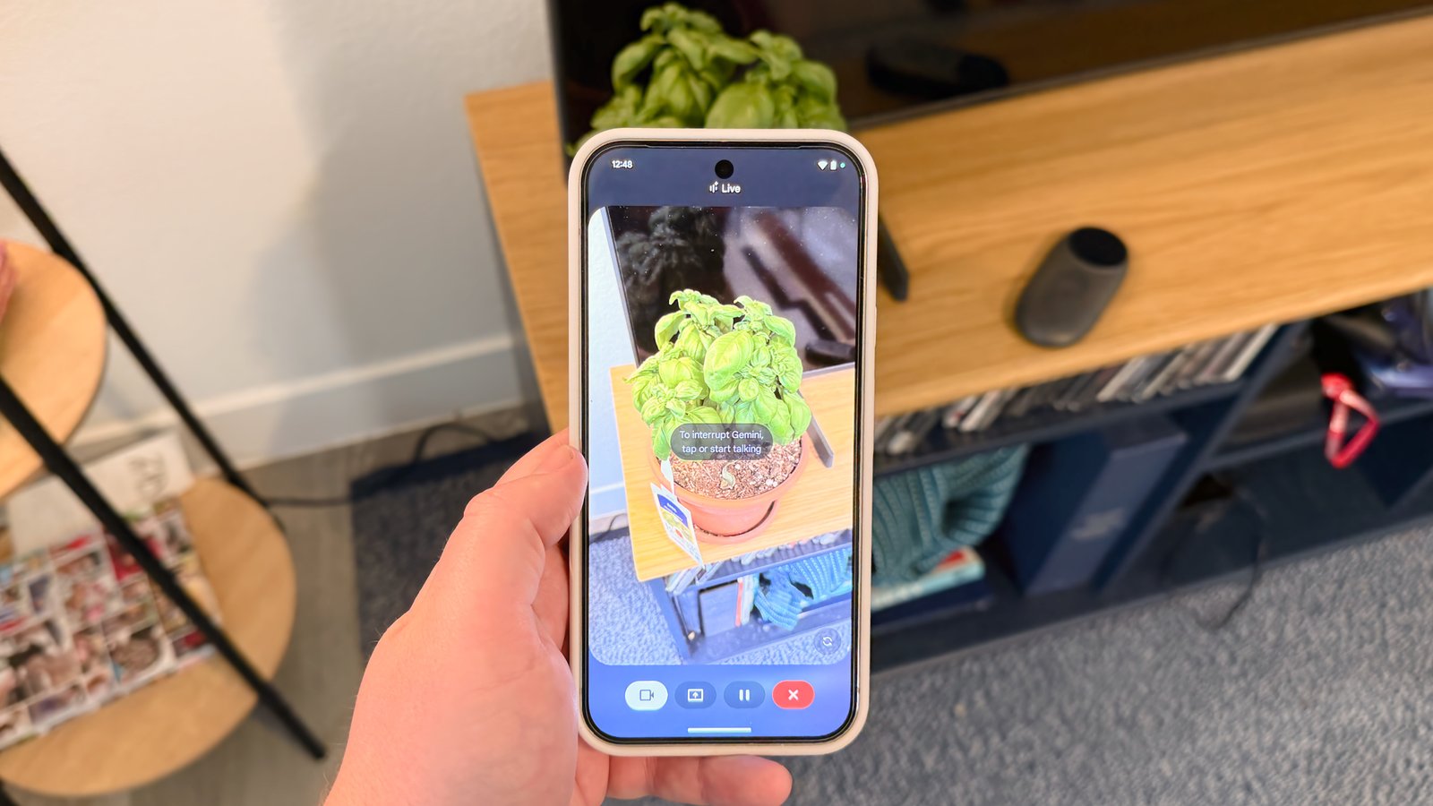 Google I/O 2025: The largest bulletins from AI to Android XR 2 Using Gemini Live to grow plants and diagnose problems.
