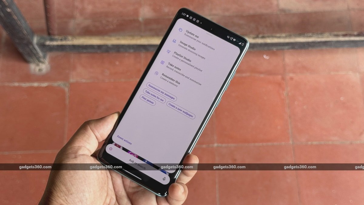 motorola edge 60 software moto ai gadgets 360 MotorolaEdge60Fusion  Motorola