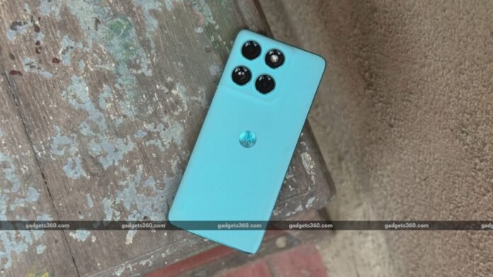 Motorola Edge 60 Fusion Review: Minor Yet Meaningful Upgrades motorola edge 60 fusion design familiar gadgets 360 MotorolaEdge60Fusion Motorola