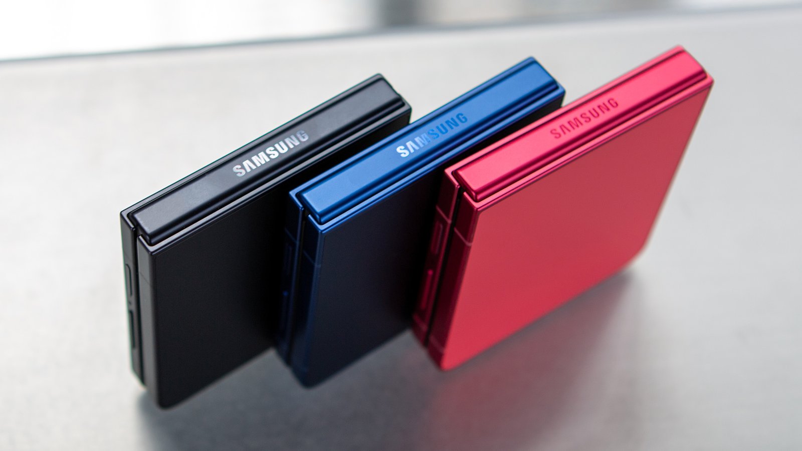 Samsung Galaxy Z Flip 7 hinges hands-on