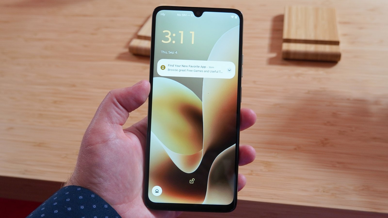 The Motorola Moto G06 and G06 Power in the hand and on display at IFA 2025.