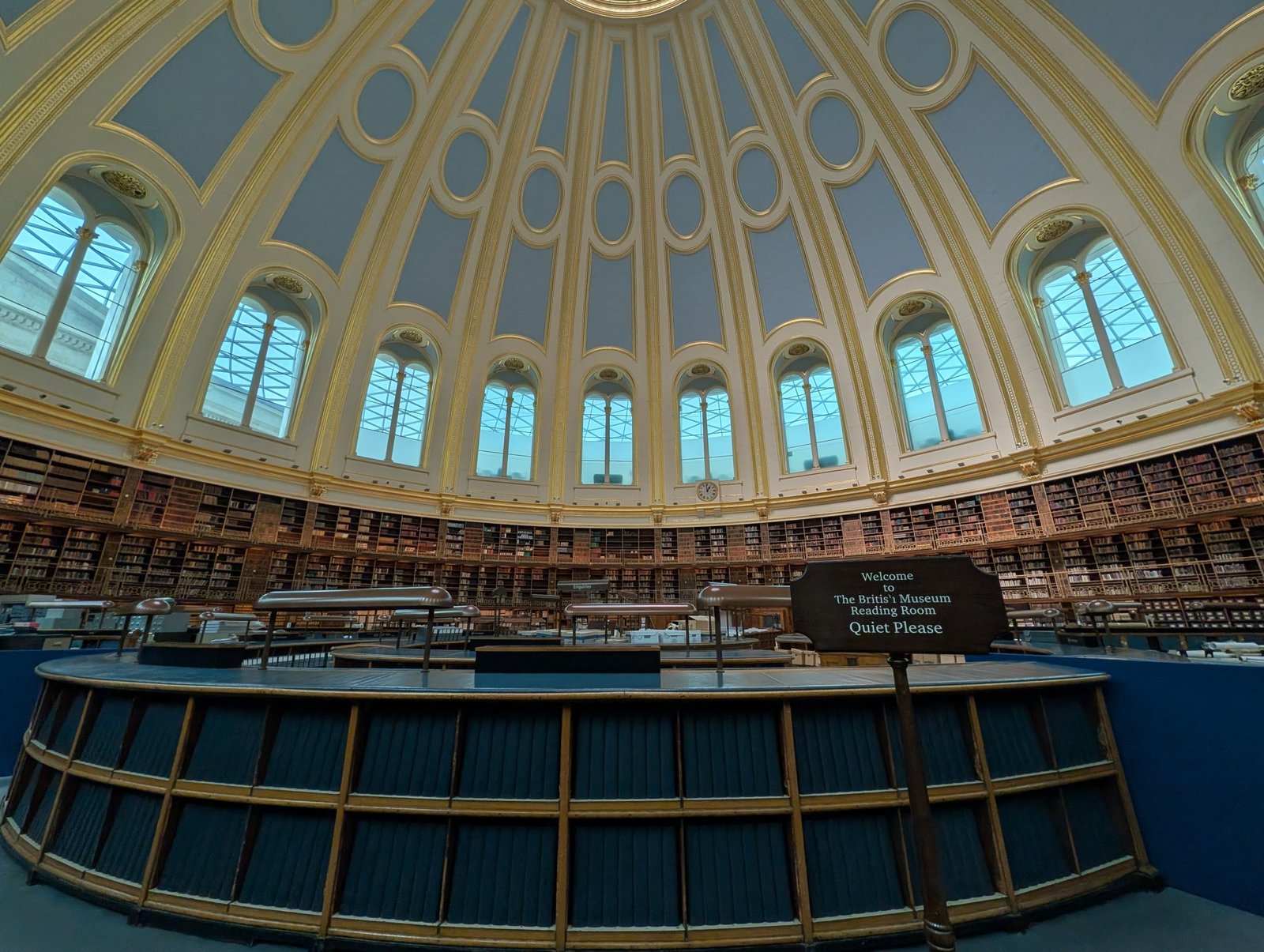 London landmarks shot using Google Pixel 10 Pro XL
