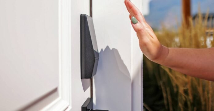 Wyze’s new palm-scanning door lock has a second, backup battery Wyze’s new palm-scanning door lock has a second, backup battery