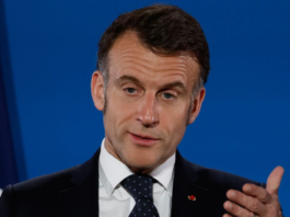 फ्रांस ने अमेरिकी टेक कंपनियों से किया किनारा, सरकार में नहीं यूज होगा माइक्रोसॉफ्ट विंडोज – france ditch home windows transfer to linux virtual sovereignty europe ttecm फ्रांस माइक्रोसॉफ्ट विंडोज कंप्यूटर नहीं करेगा यूज (Photo: AP)